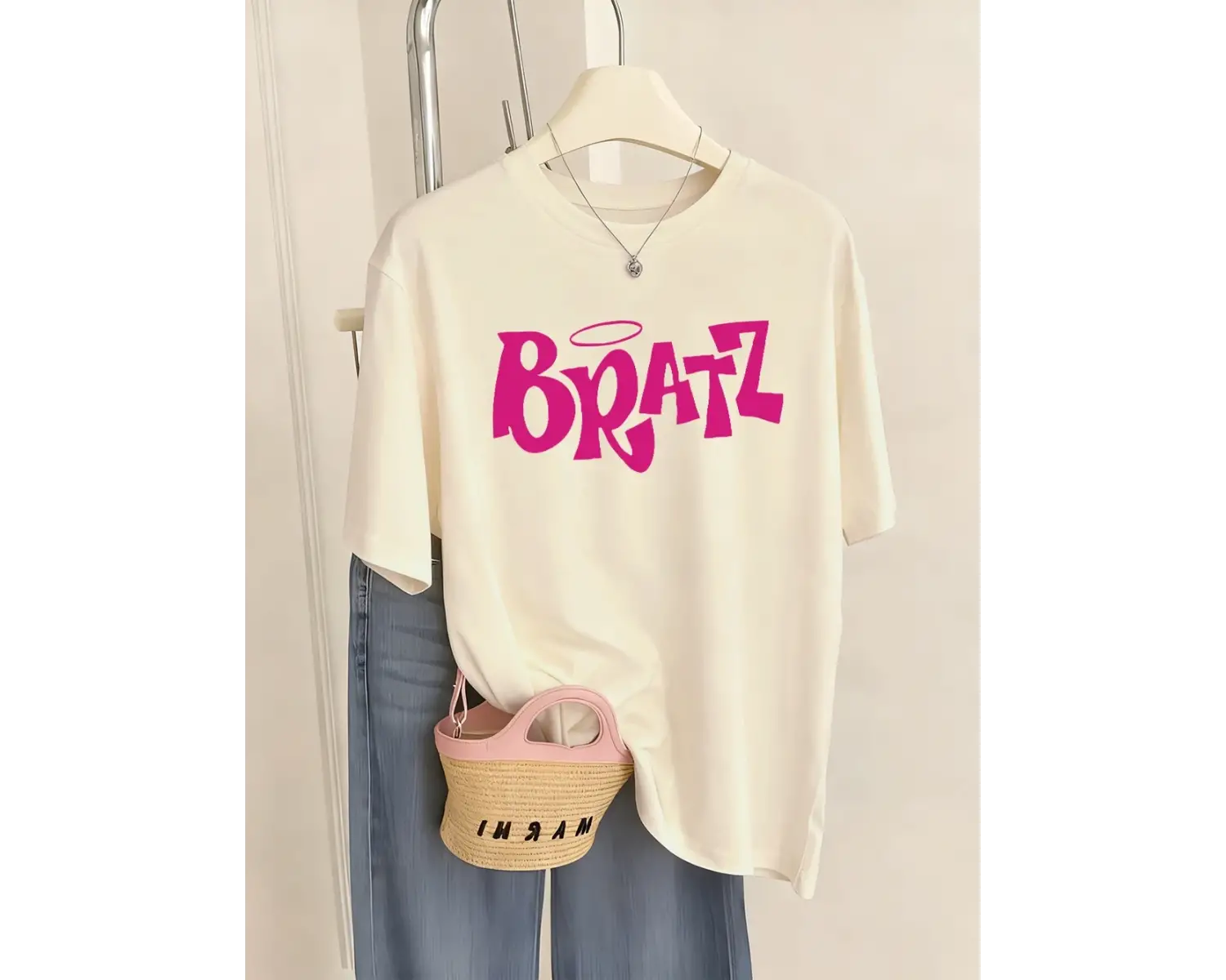 Urban Pop Graphic Kadın Tişört KoleksiyonuKod 5443