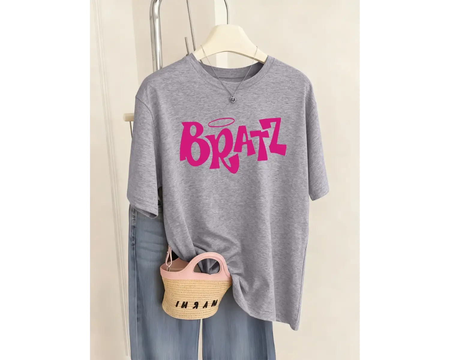 Urban Pop Graphic Kadın Tişört KoleksiyonuKod 5443