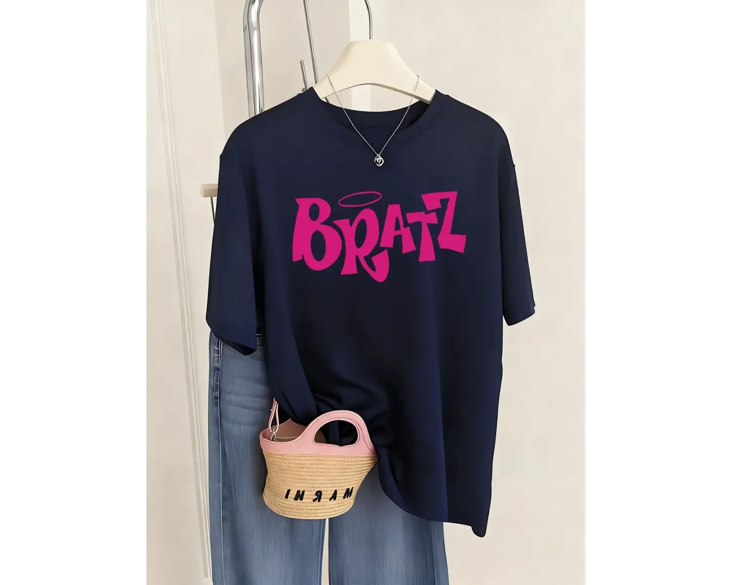 Urban Pop Graphic Kadın Tişört KoleksiyonuKod 5443