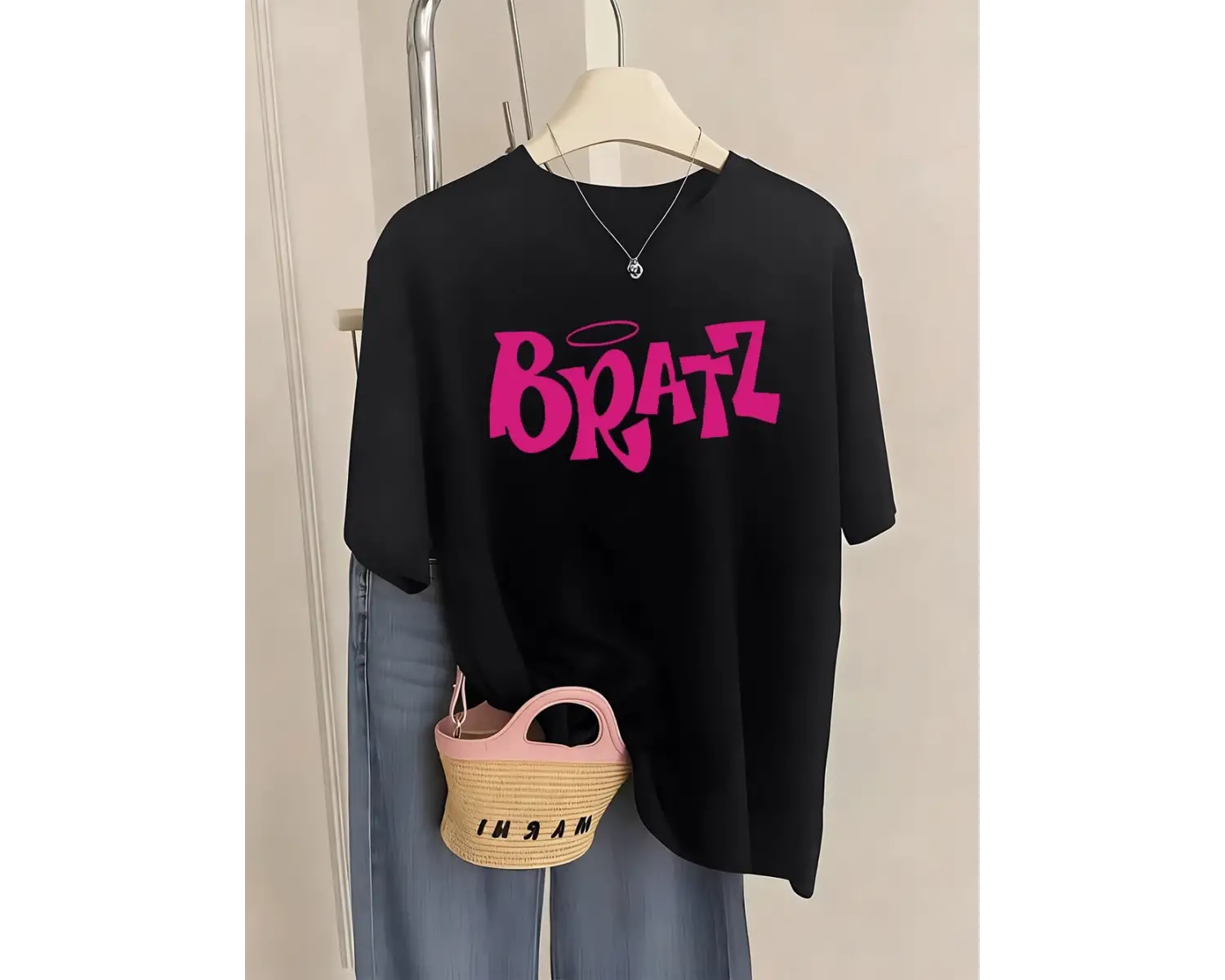 Urban Pop Graphic Kadın Tişört KoleksiyonuKod 5443