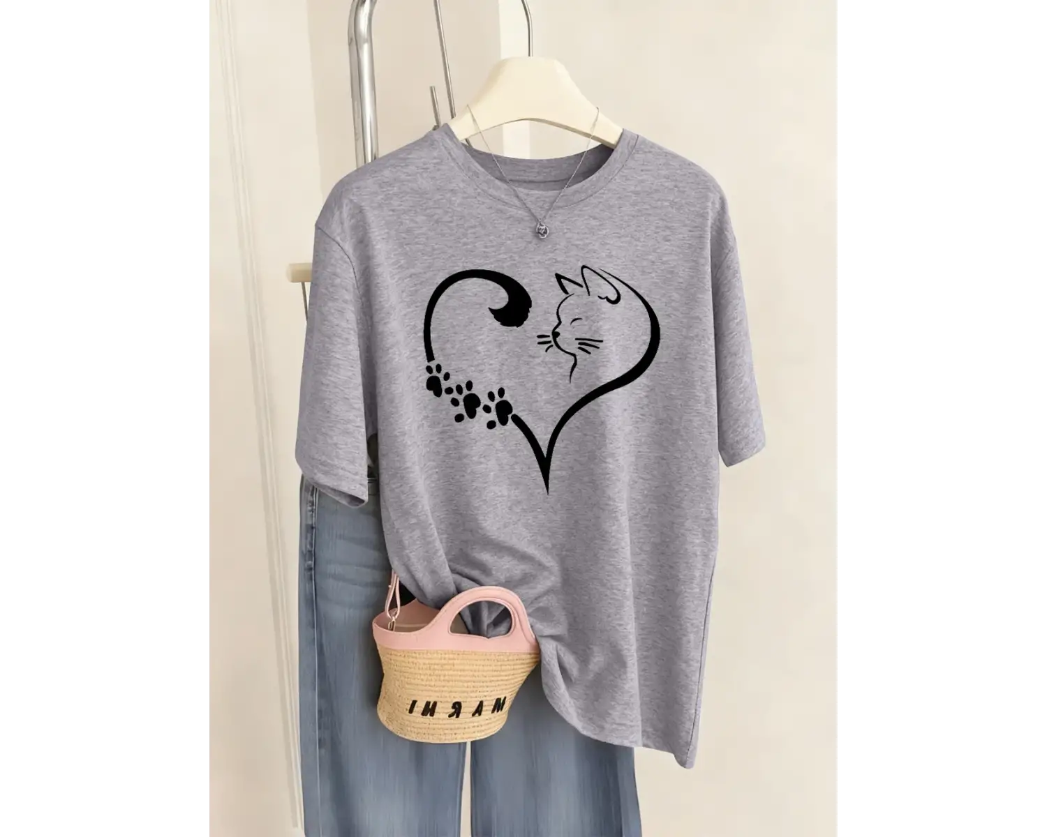 Urban Pop Graphic Kadın Tişört KoleksiyonuKod 5447