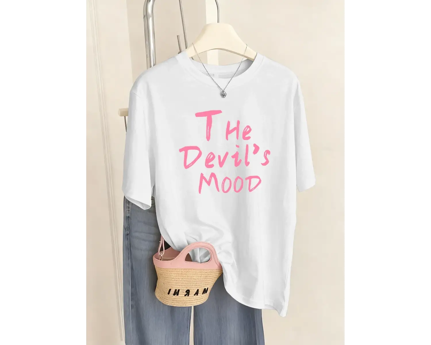 Urban Pop Graphic Kadın Tişört KoleksiyonuKod 5448