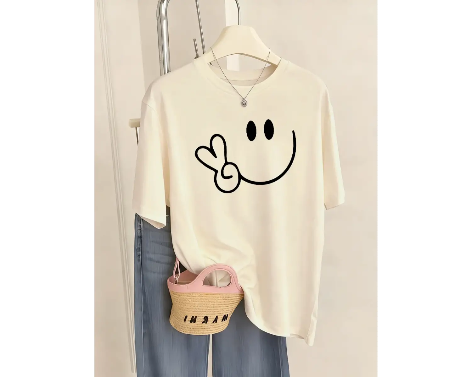 Urban Pop Graphic Kadın Tişört KoleksiyonuKod 5449