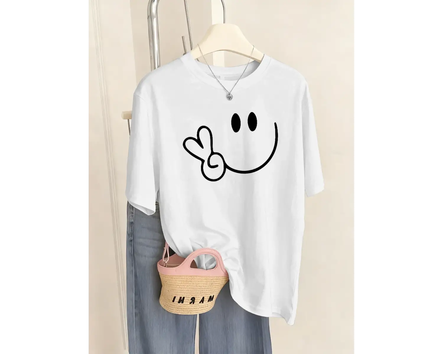 Urban Pop Graphic Kadın Tişört KoleksiyonuKod 5449