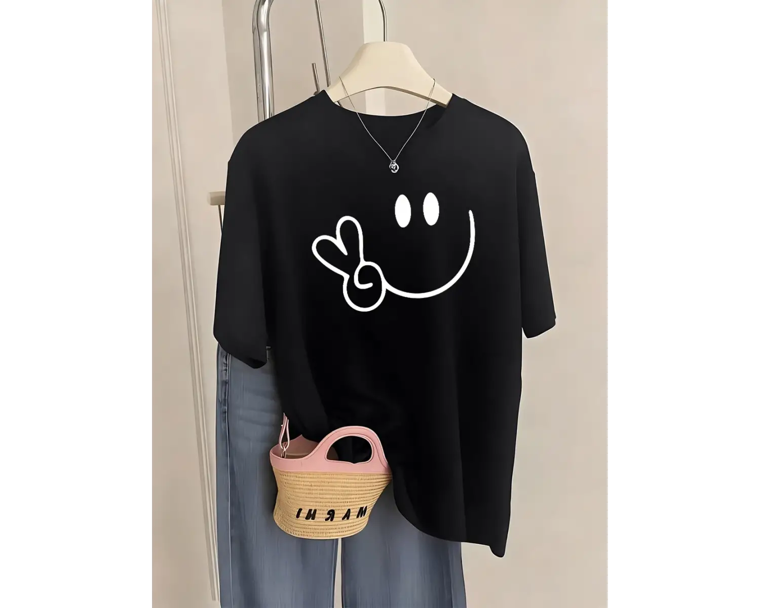 Urban Pop Graphic Kadın Tişört KoleksiyonuKod 5449