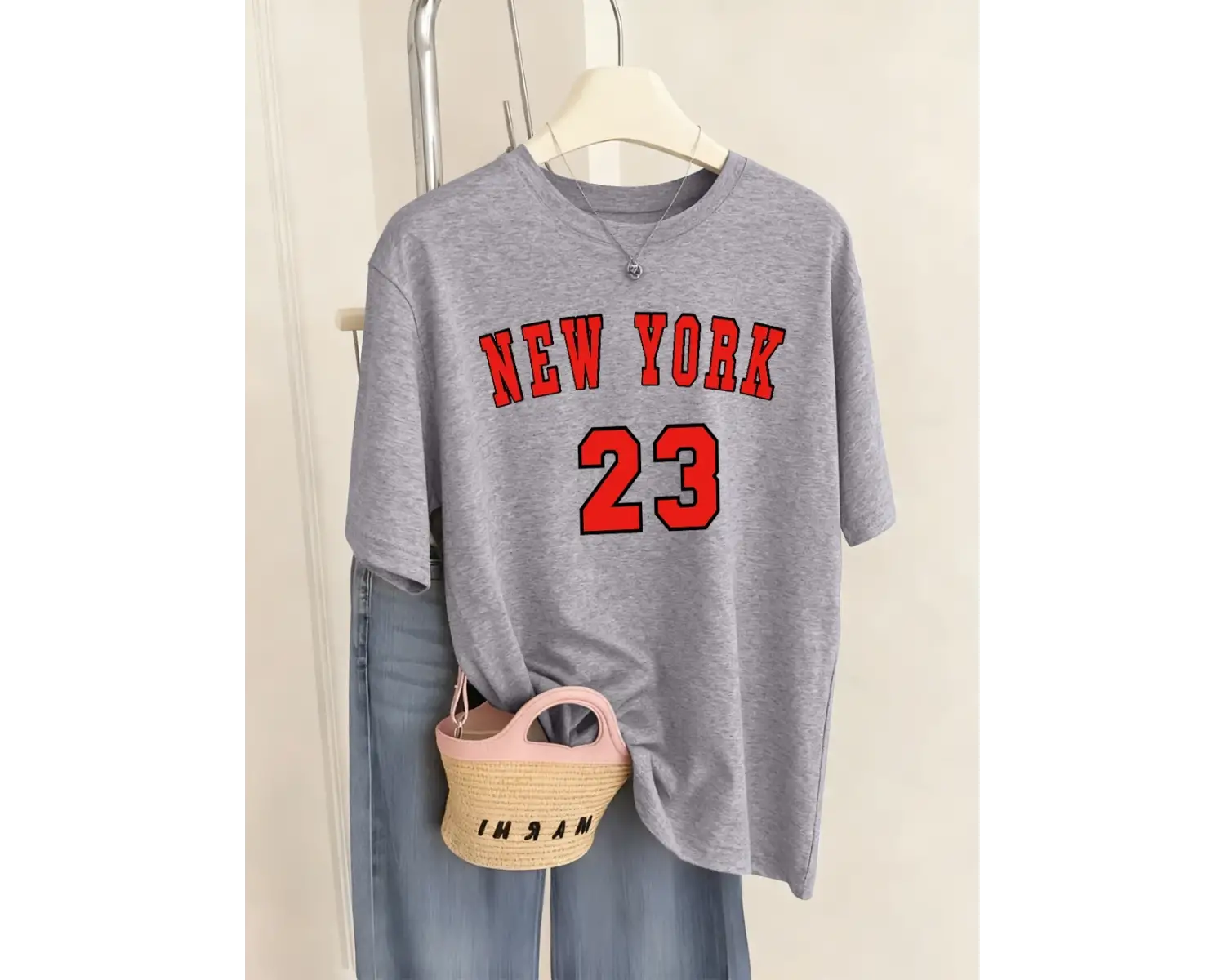 Urban Pop Graphic Kadın Tişört KoleksiyonuKod 5451
