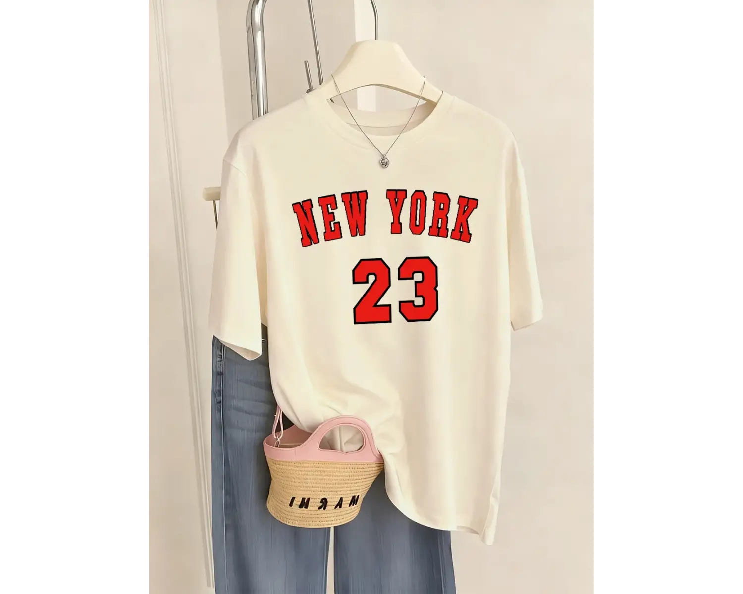 Urban Pop Graphic Kadın Tişört KoleksiyonuKod 5451