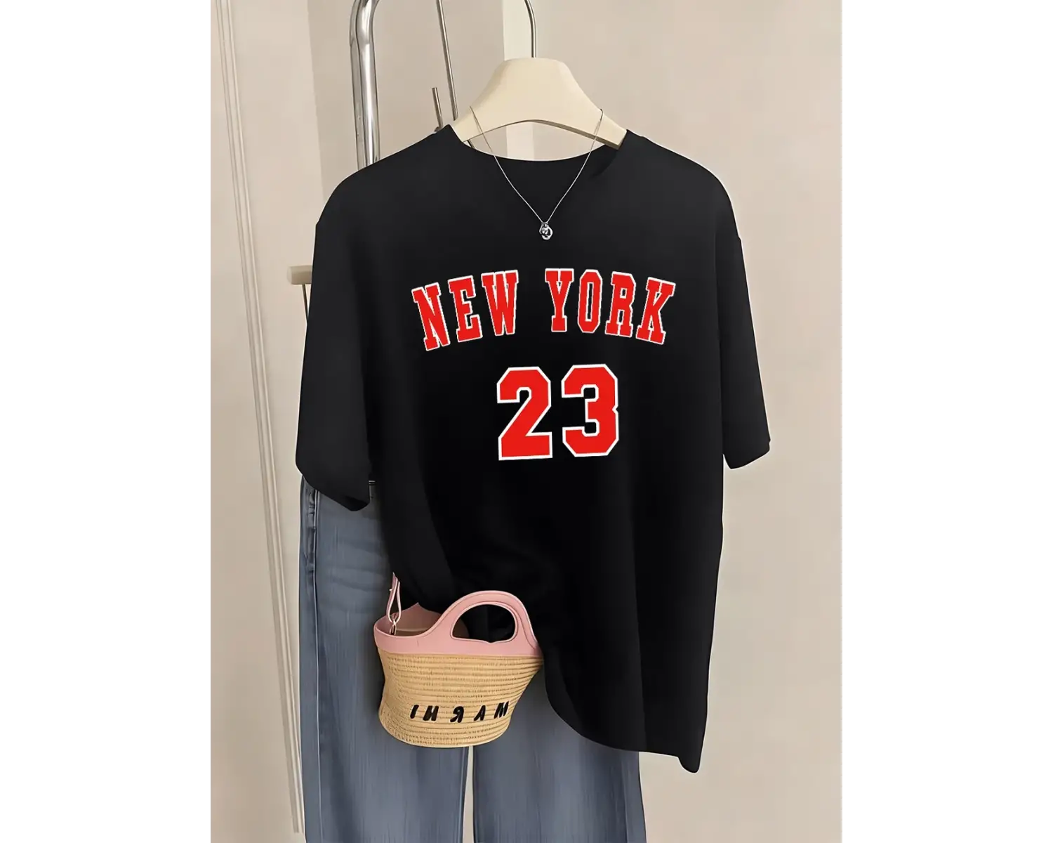 Urban Pop Graphic Kadın Tişört KoleksiyonuKod 5451