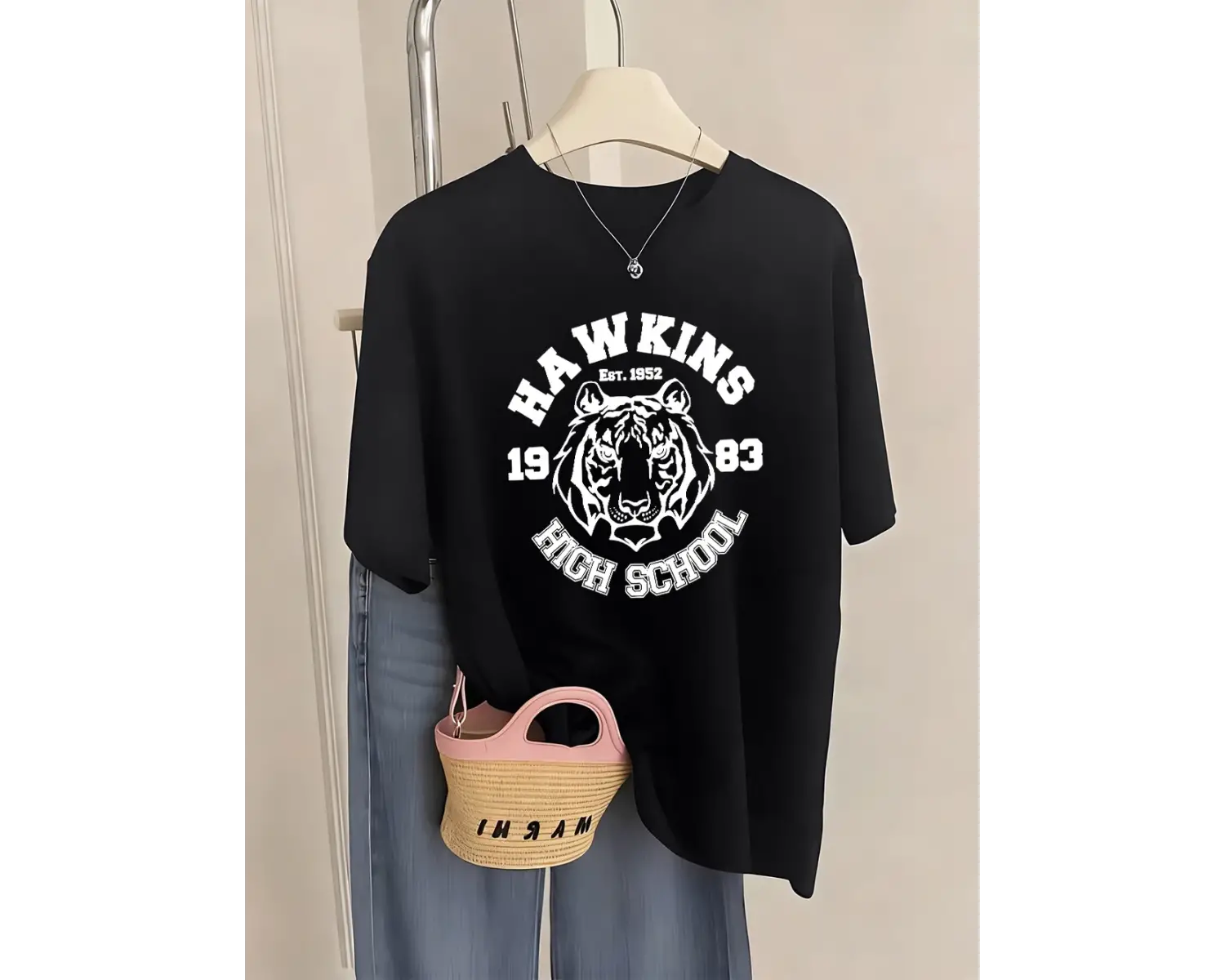 Urban Pop Graphic Kadın Tişört KoleksiyonuKod 5456