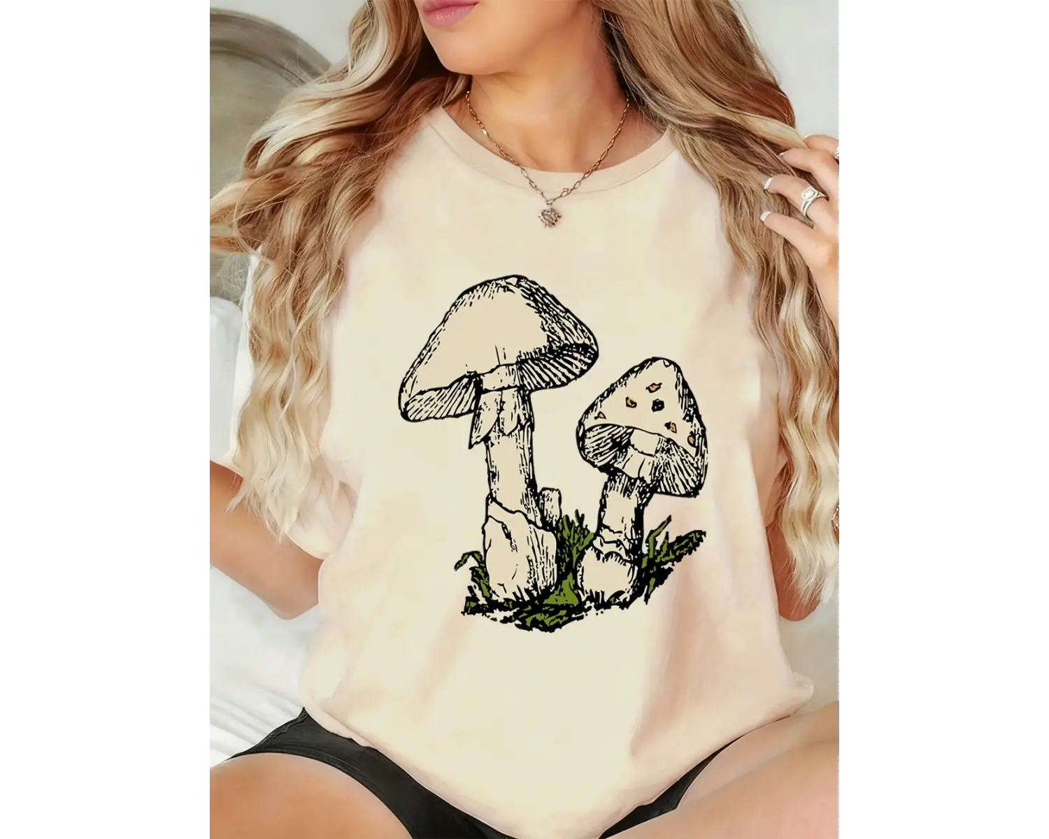 Urban Pop Graphic Kadın Tişört KoleksiyonuKod 5460