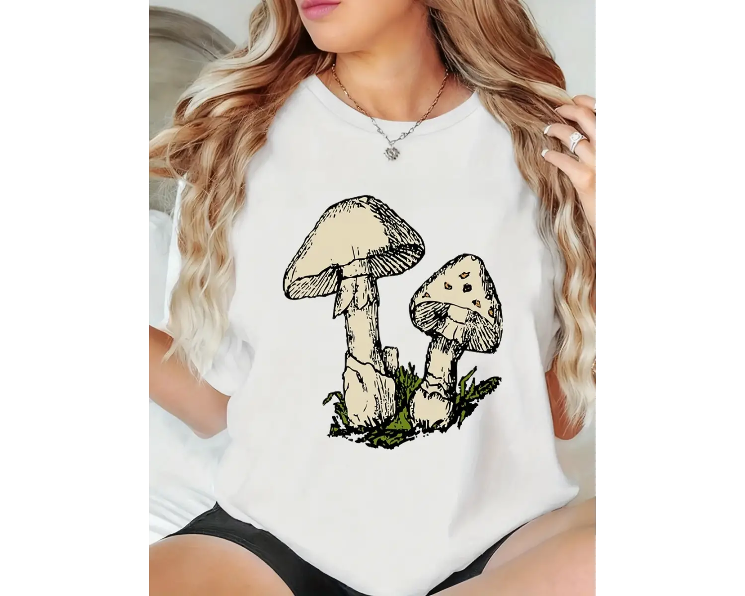 Urban Pop Graphic Kadın Tişört KoleksiyonuKod 5460