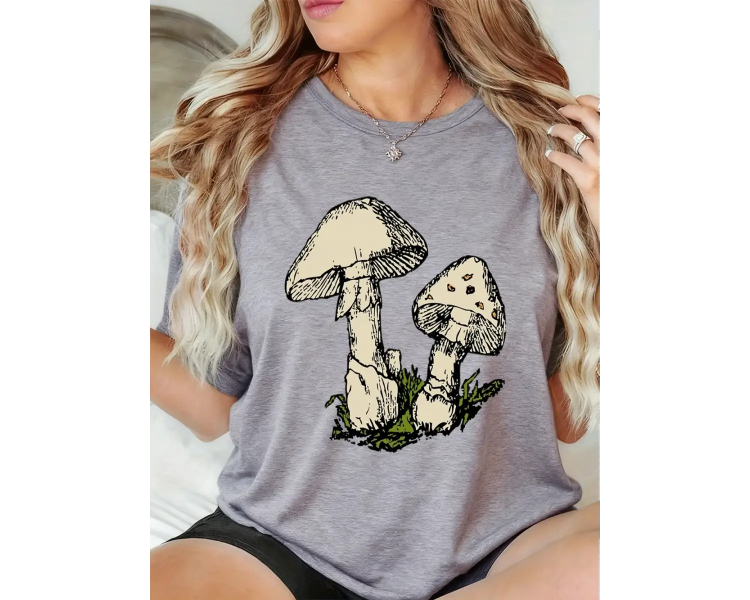 Urban Pop Graphic Kadın Tişört KoleksiyonuKod 5460