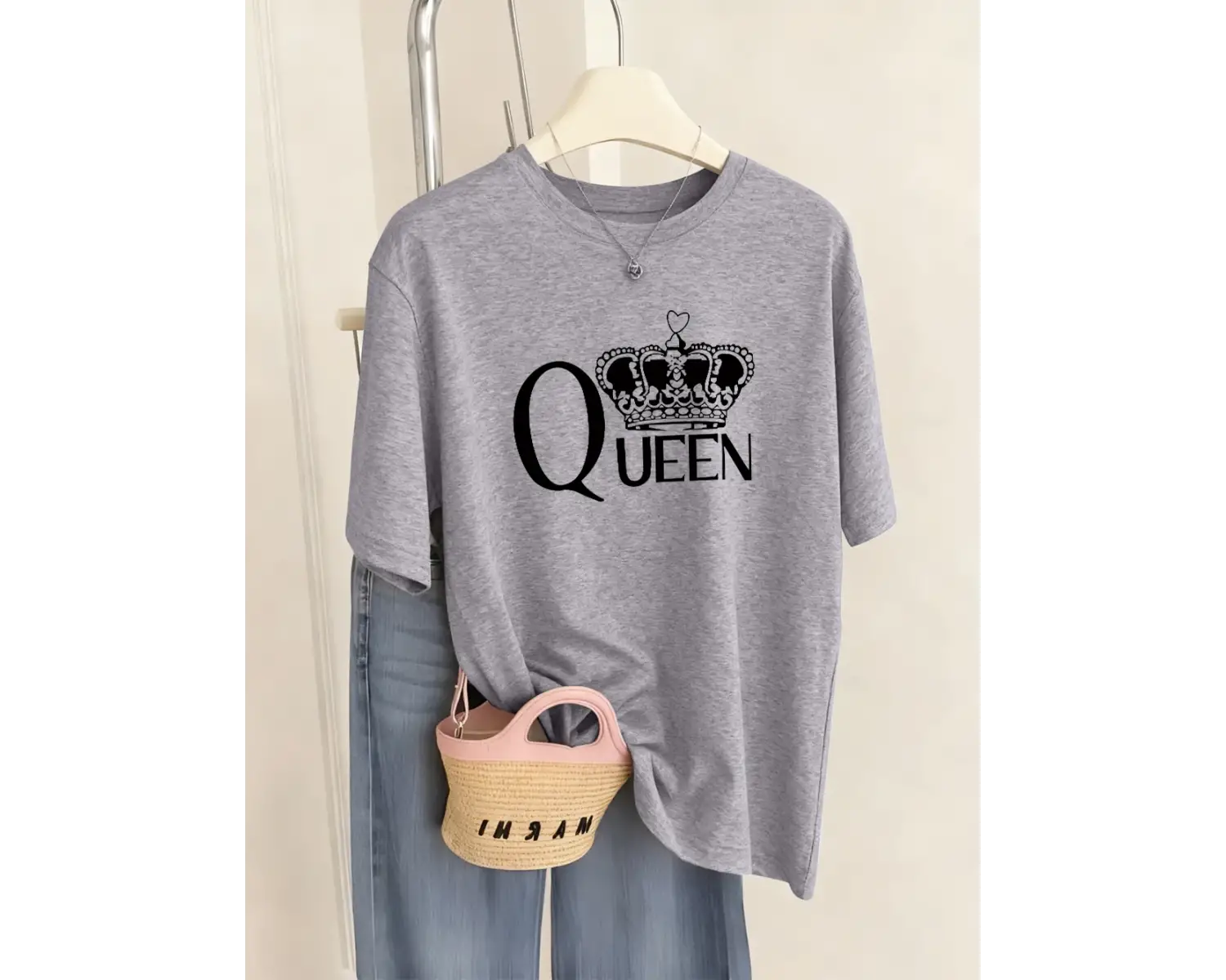 Urban Pop Graphic Kadın Tişört KoleksiyonuKod 5461