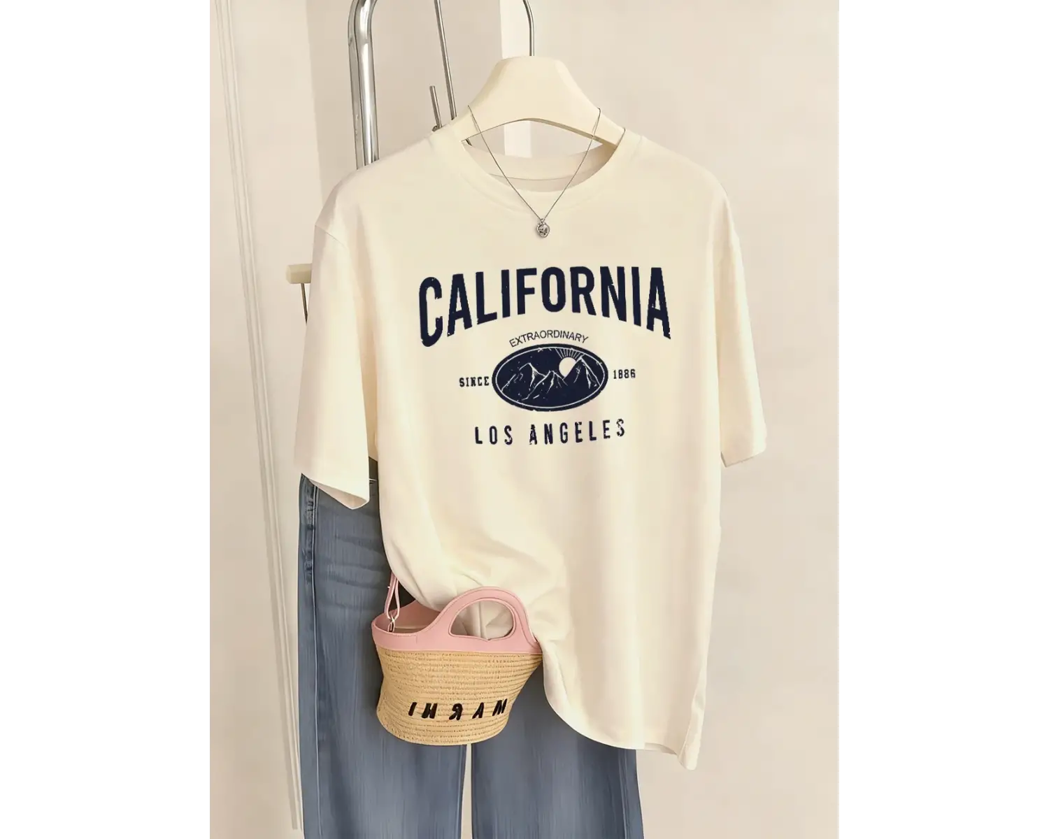 Urban Pop Graphic Kadın Tişört KoleksiyonuKod 5462