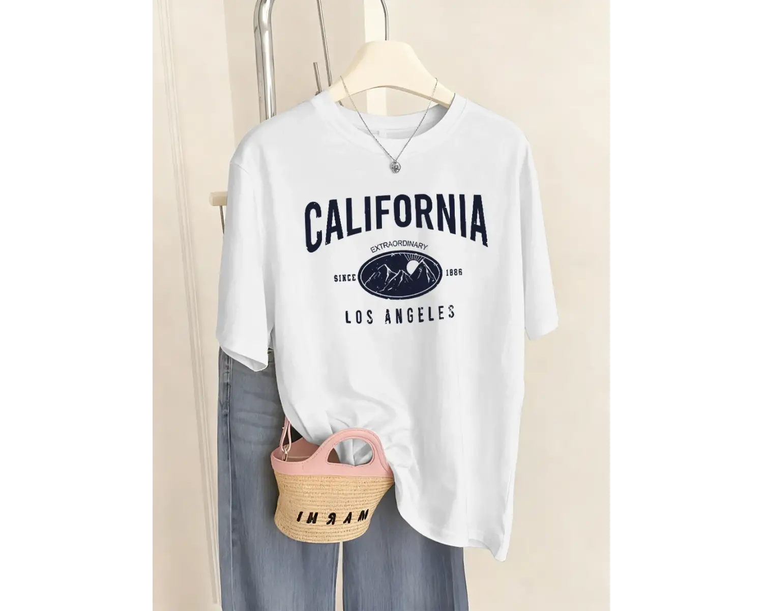 Urban Pop Graphic Kadın Tişört KoleksiyonuKod 5462