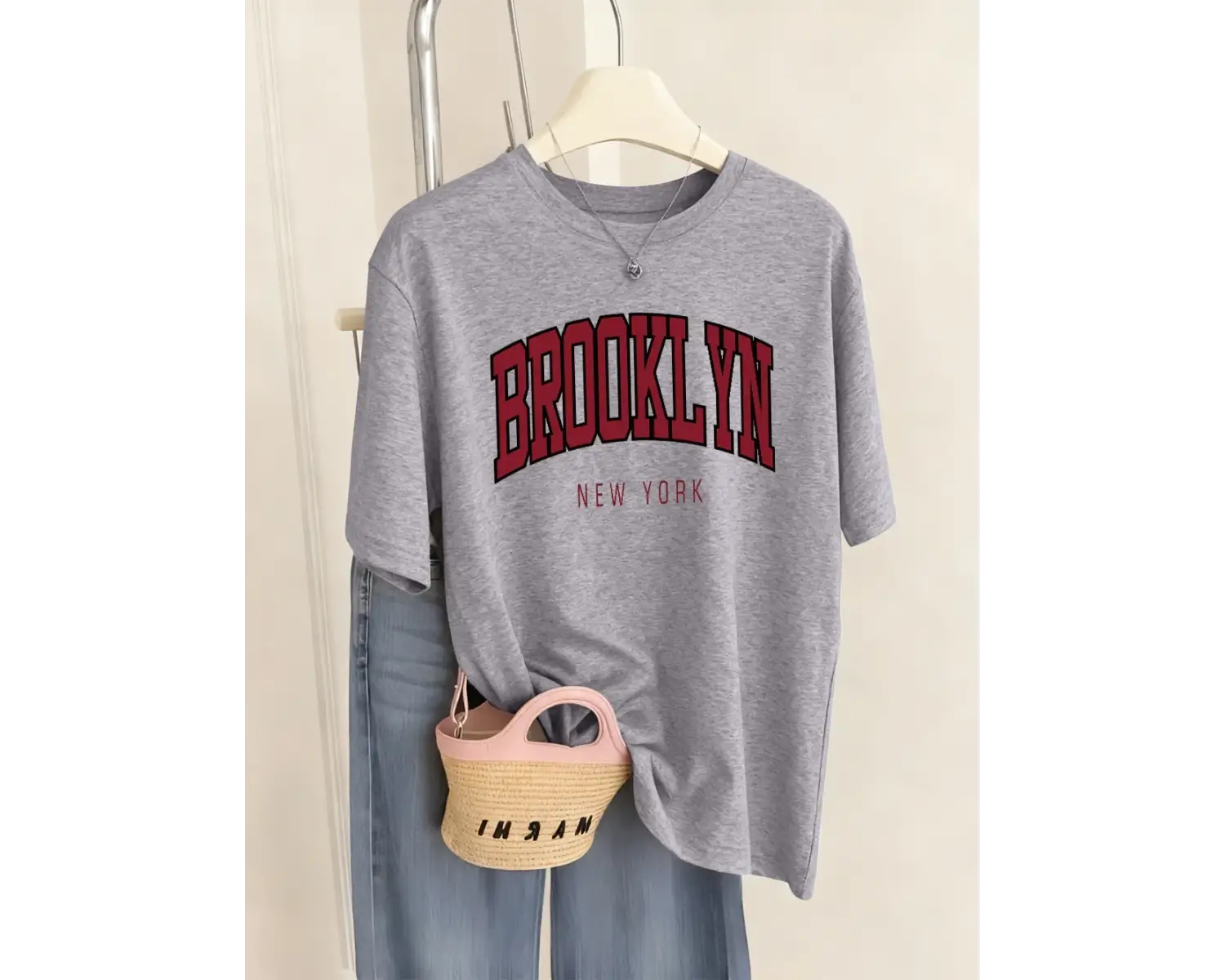 Urban Pop Graphic Kadın Tişört KoleksiyonuKod 5463