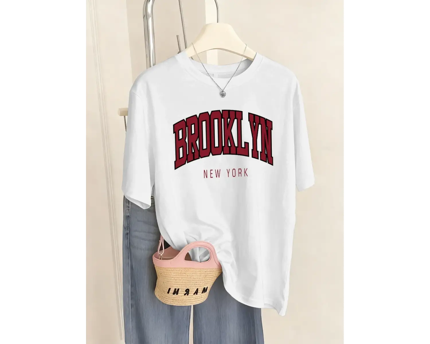 Urban Pop Graphic Kadın Tişört KoleksiyonuKod 5463