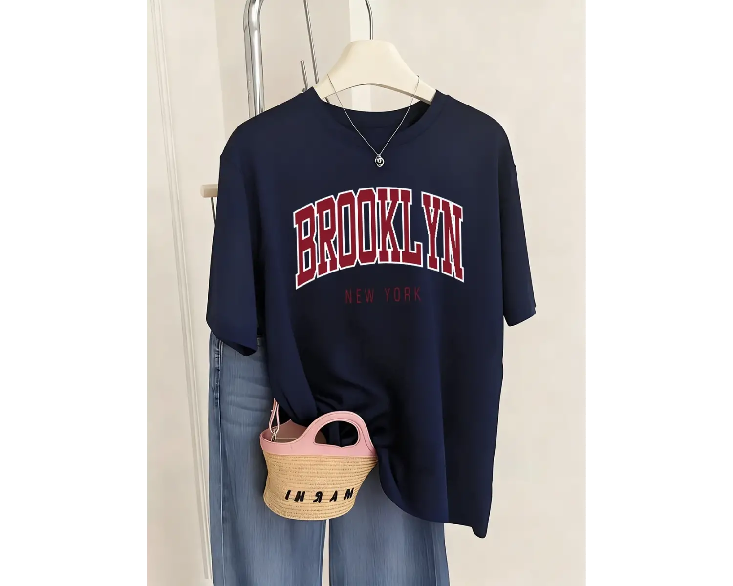 Urban Pop Graphic Kadın Tişört KoleksiyonuKod 5463