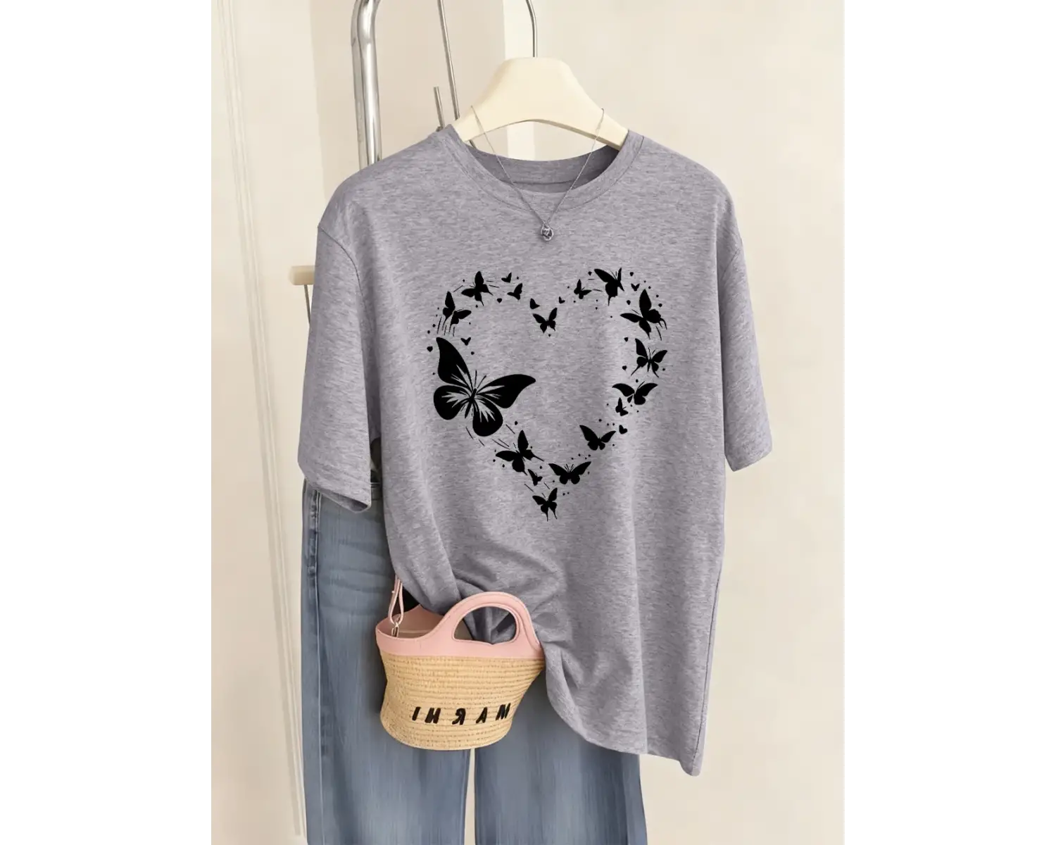 Urban Pop Graphic Kadın Tişört KoleksiyonuKod 5472