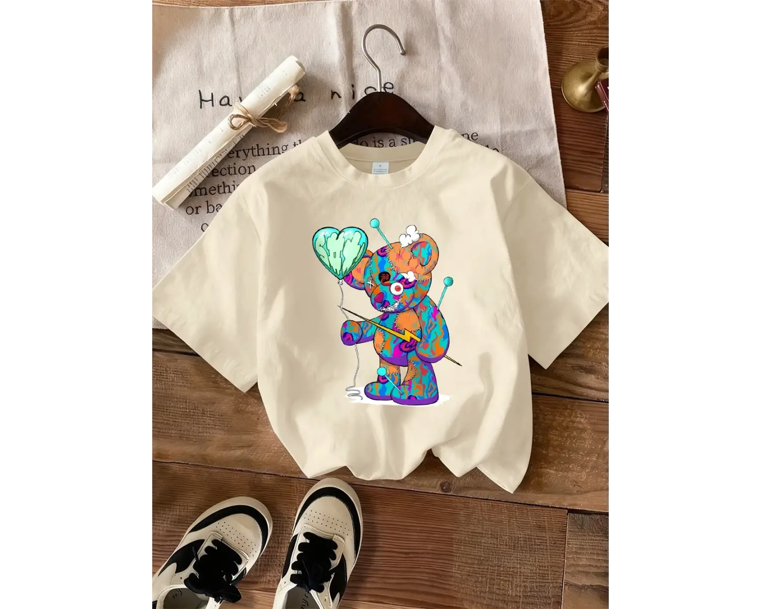 Urban Pop Graphic Kadın Tişört KoleksiyonuKod 5473