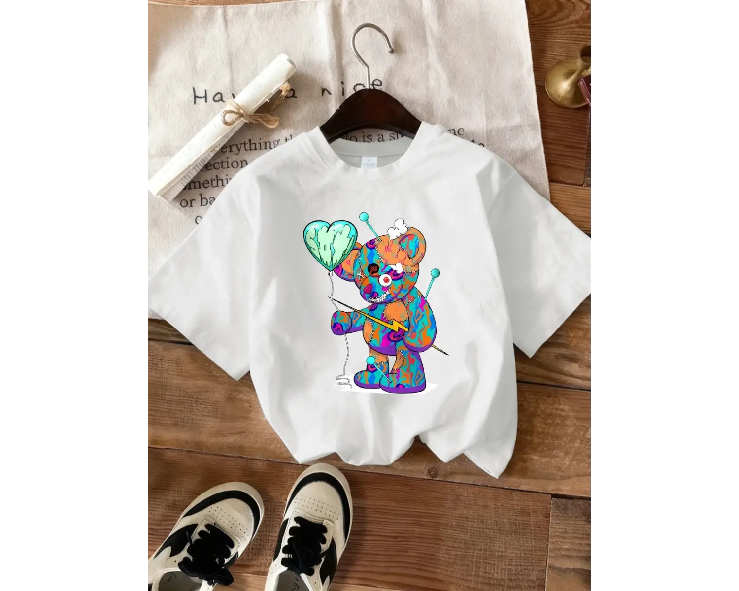 Urban Pop Graphic Kadın Tişört KoleksiyonuKod 5473