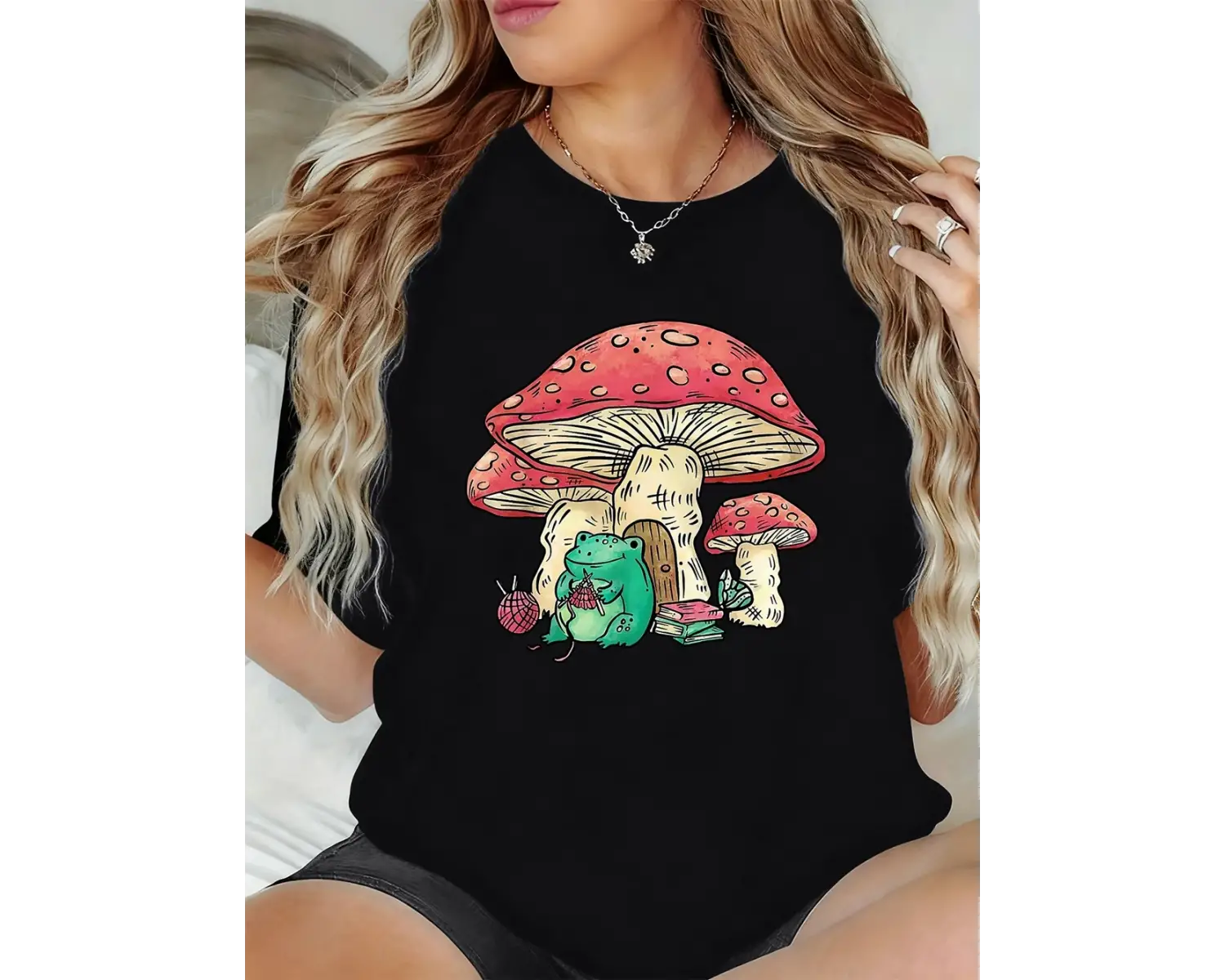 Urban Pop Graphic Kadın Tişört KoleksiyonuKod 5478