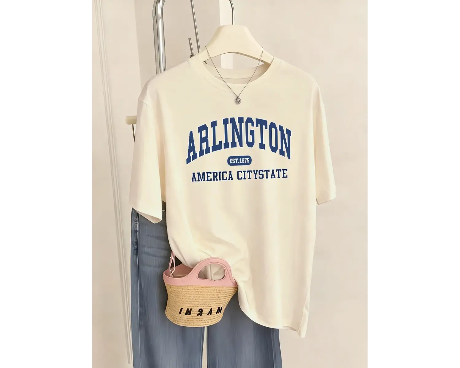 Urban Pop Graphic Kadın Tişört KoleksiyonuKod 5481