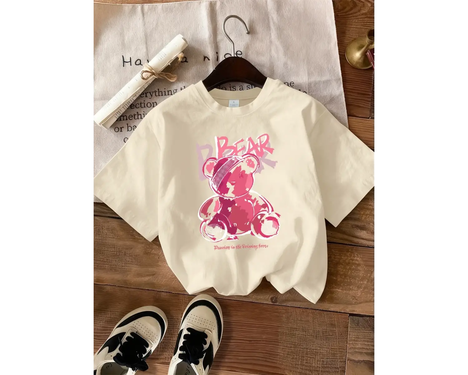 Urban Pop Graphic Kadın Tişört KoleksiyonuKod 5484