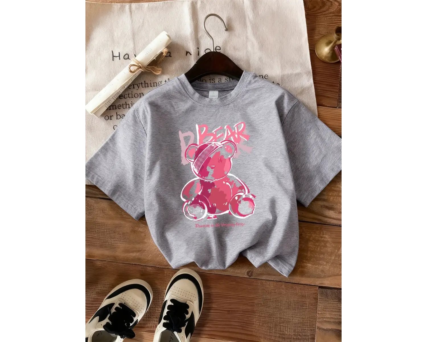 Urban Pop Graphic Kadın Tişört KoleksiyonuKod 5484