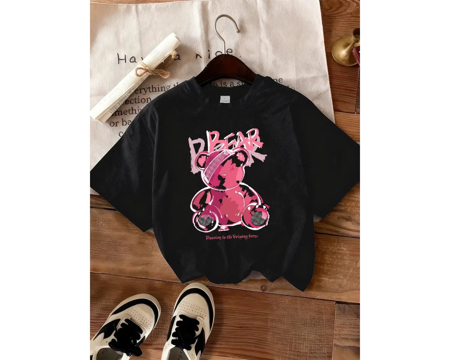 Urban Pop Graphic Kadın Tişört KoleksiyonuKod 5484