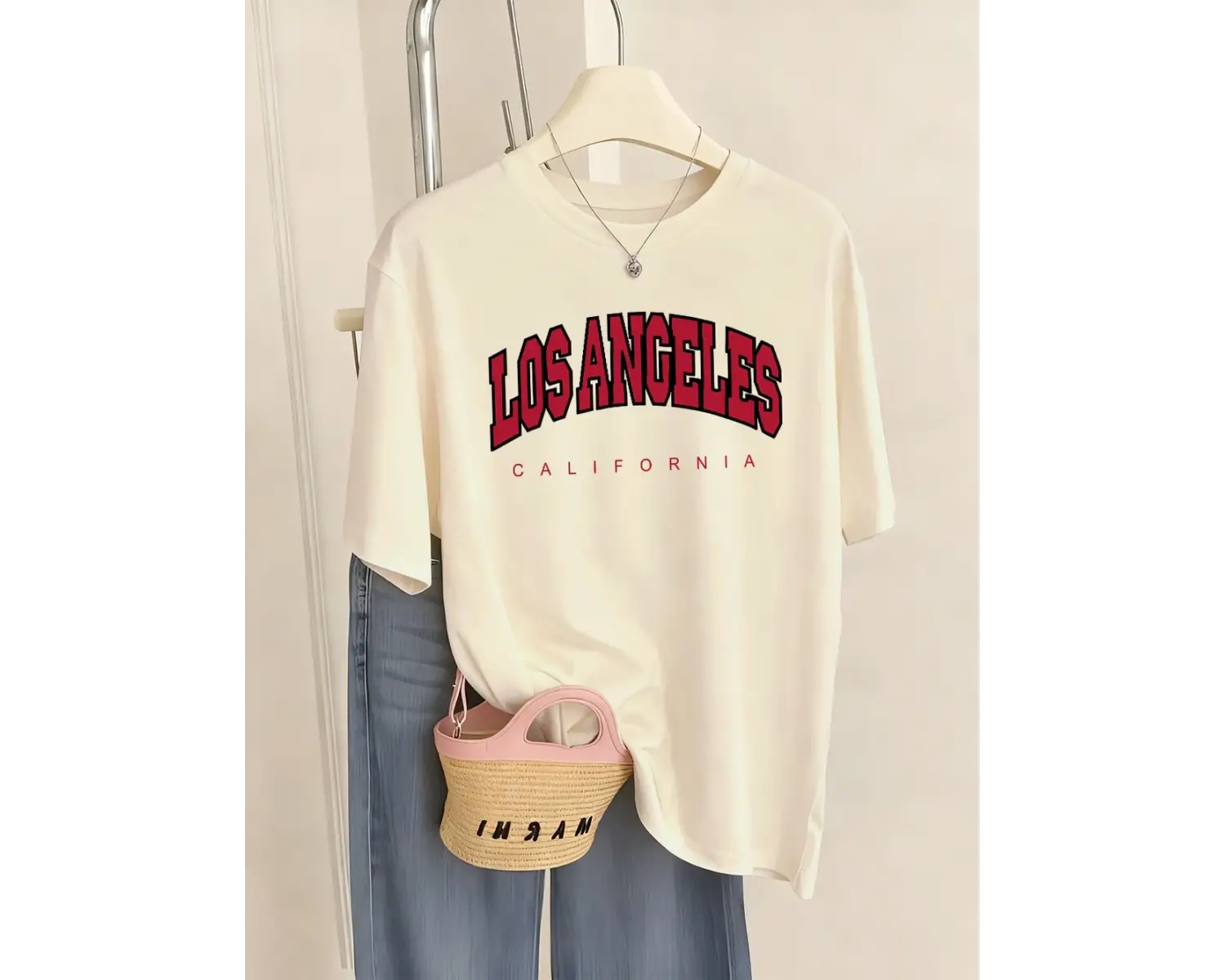 Urban Pop Graphic Kadın Tişört KoleksiyonuKod 5487