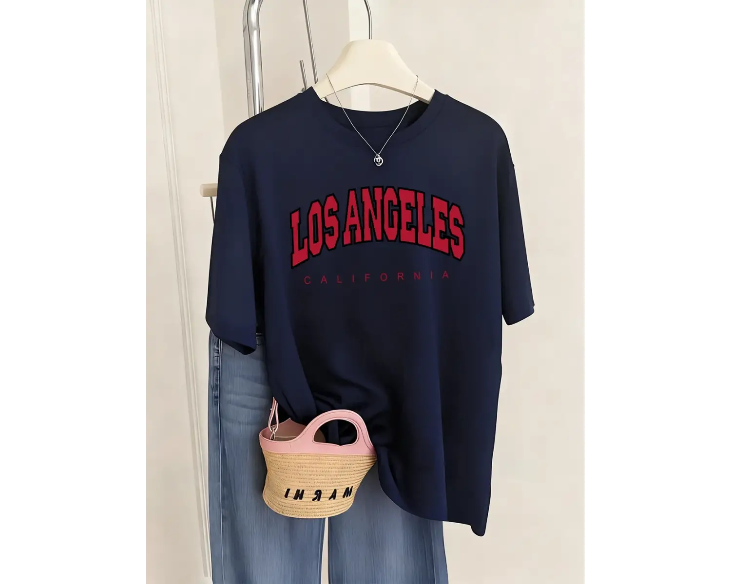 Urban Pop Graphic Kadın Tişört KoleksiyonuKod 5487