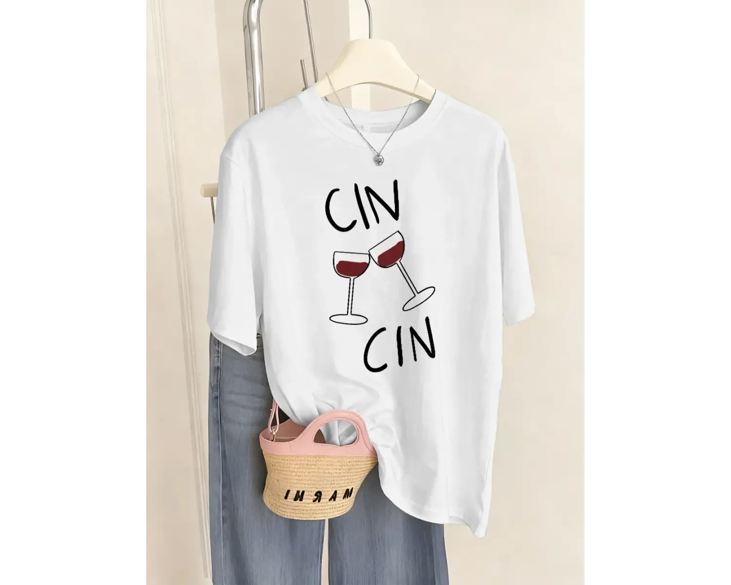 Urban Pop Graphic Kadın Tişört KoleksiyonuKod 5496