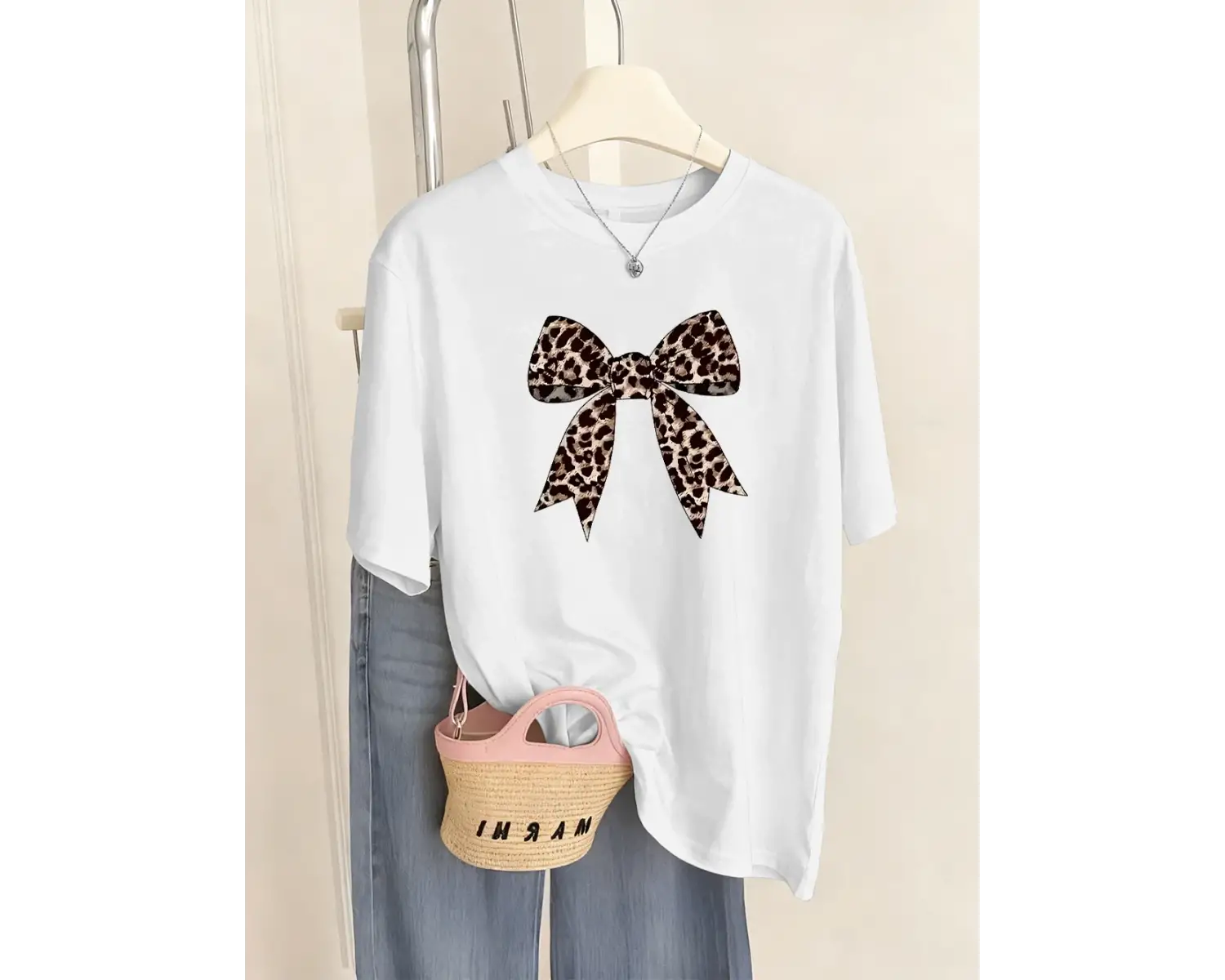 Urban Pop Graphic Kadın Tişört KoleksiyonuKod 5502