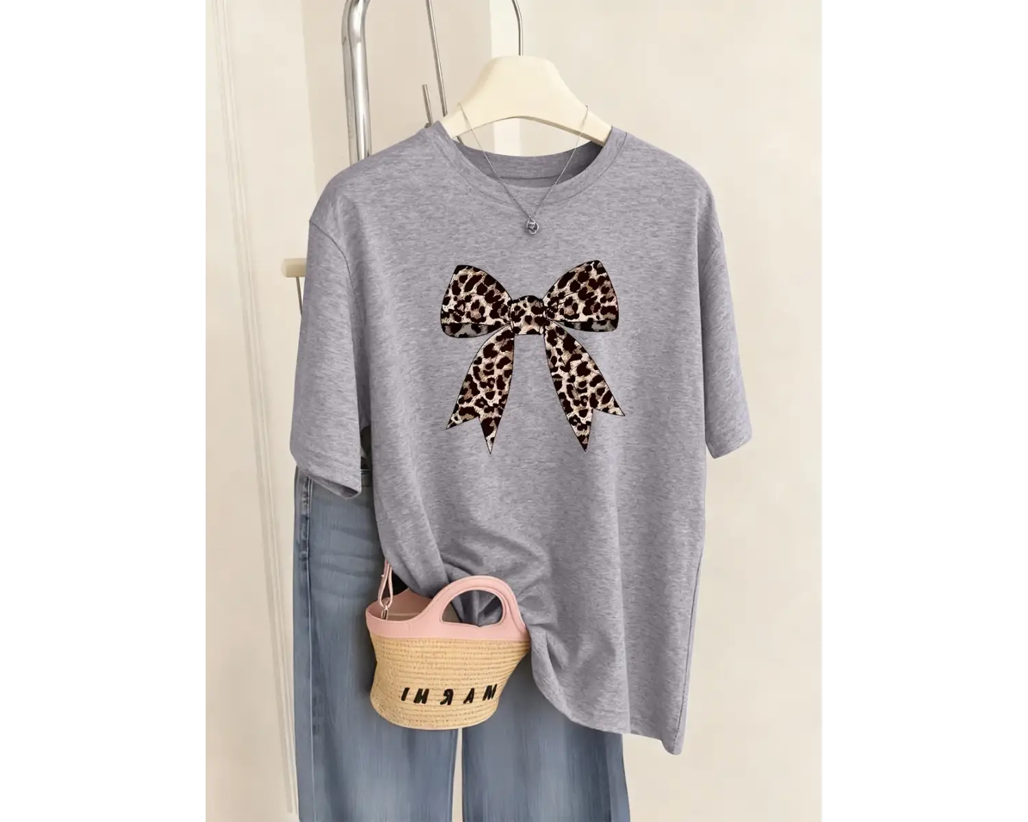 Urban Pop Graphic Kadın Tişört KoleksiyonuKod 5502