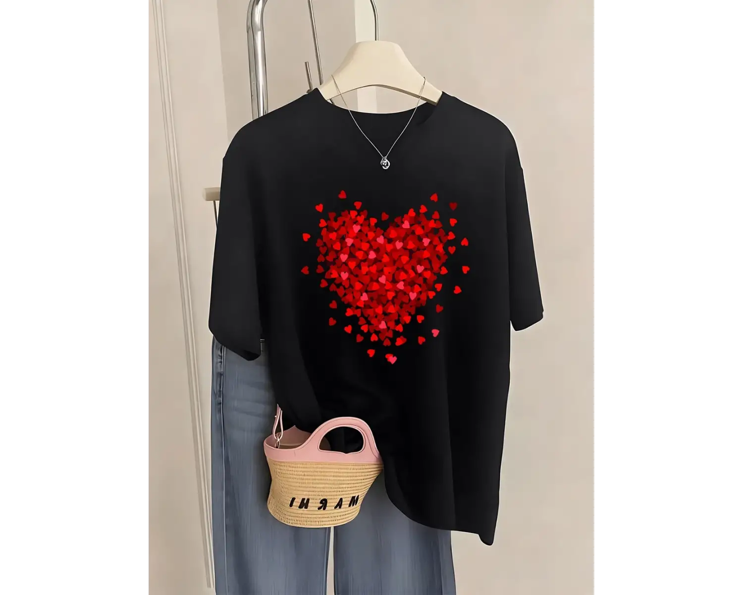 Urban Pop Graphic Kadın Tişört KoleksiyonuKod 5503