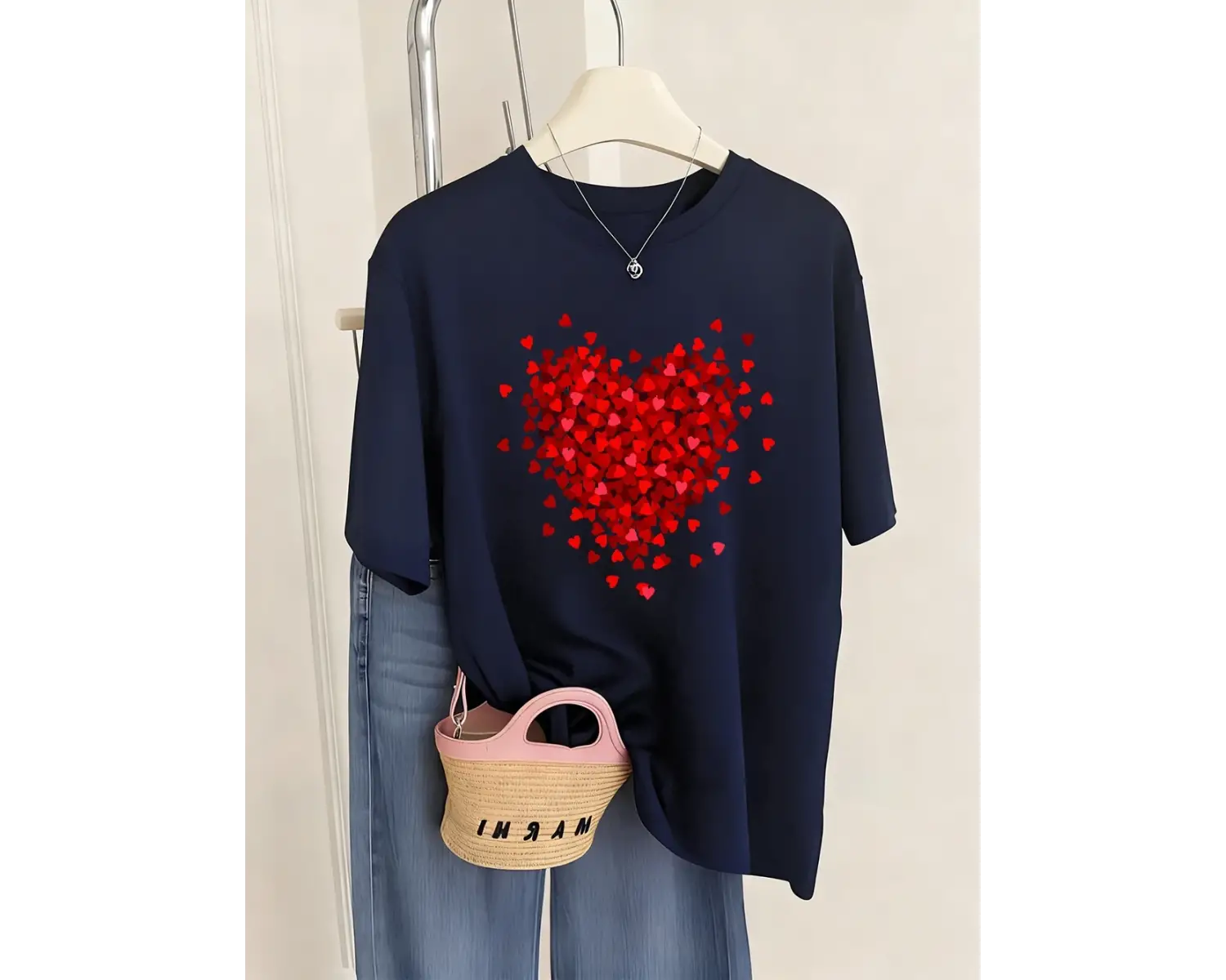 Urban Pop Graphic Kadın Tişört KoleksiyonuKod 5503