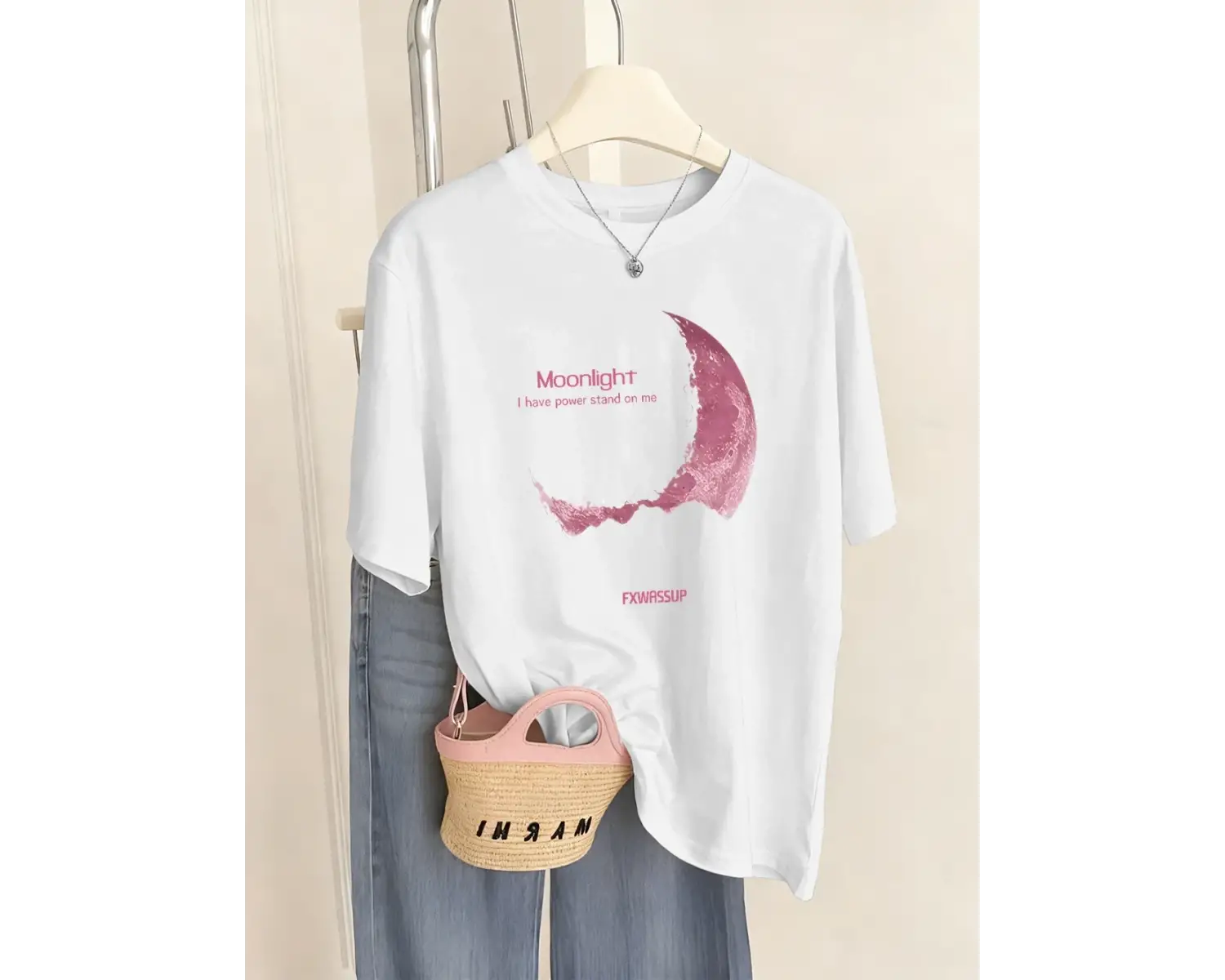 Urban Pop Graphic Kadın Tişört KoleksiyonuKod 5508