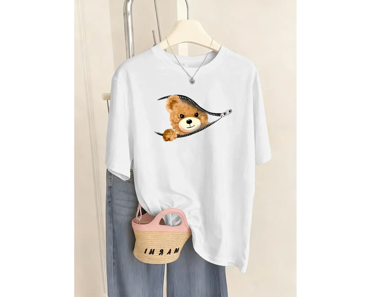 Urban Pop Graphic Kadın Tişört KoleksiyonuKod 5512