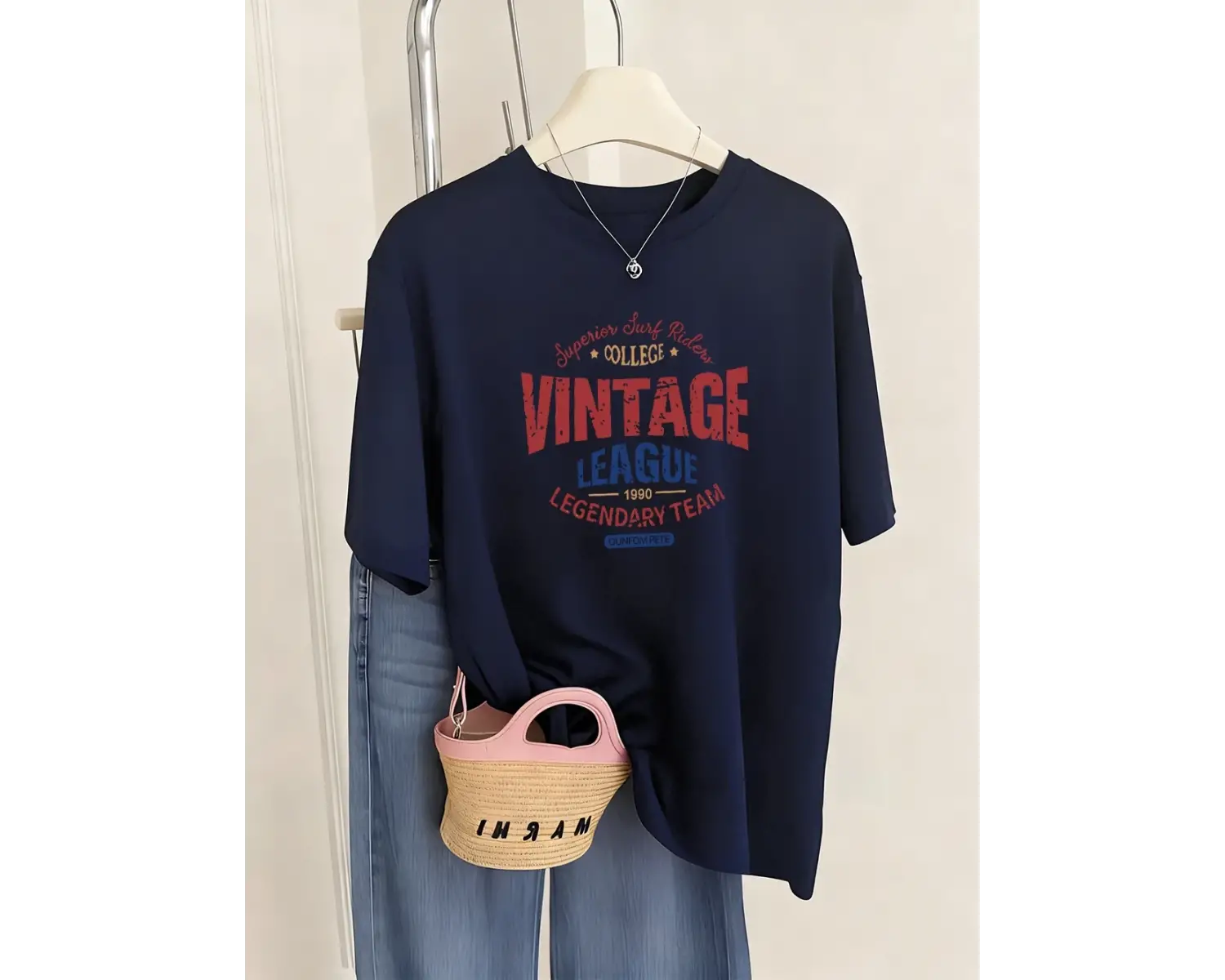 Urban Pop Graphic Kadın Tişört KoleksiyonuKod 5517