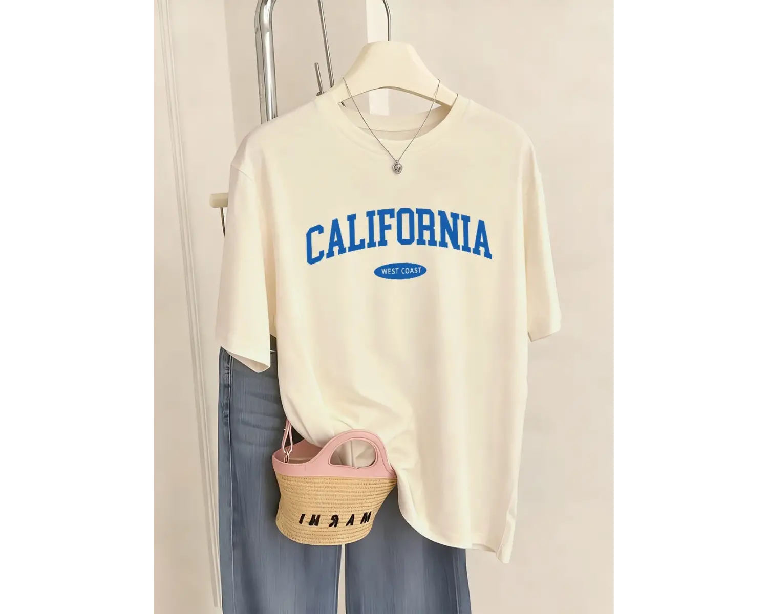 Urban Pop Graphic Kadın Tişört KoleksiyonuKod 5527