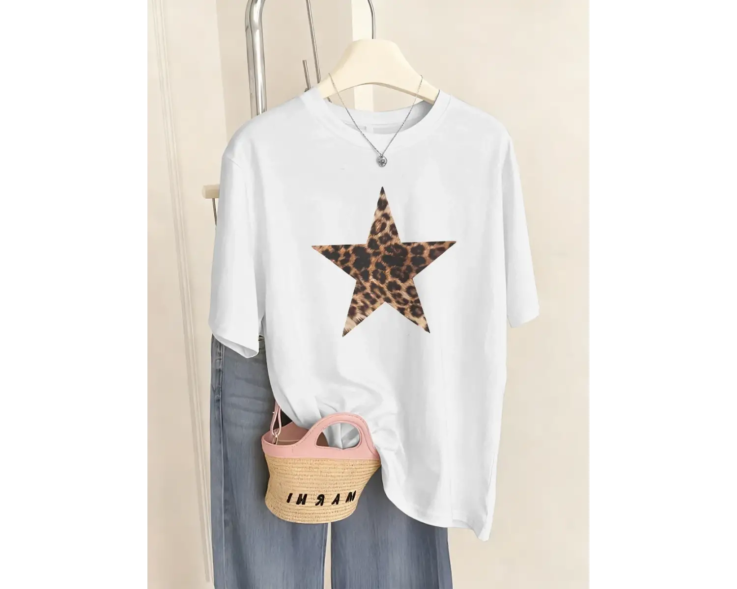 Urban Pop Graphic Kadın Tişört KoleksiyonuKod 5533