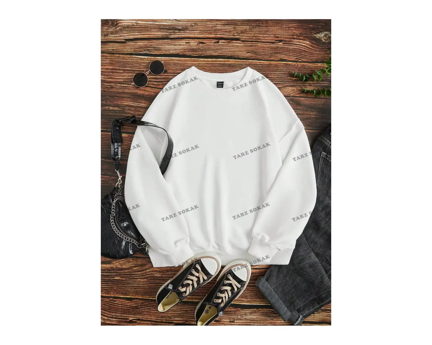 Y2K YENİ SEZON SSWEAT HARAJUKA KUROMİ RETRO KOD 16 Beyaz