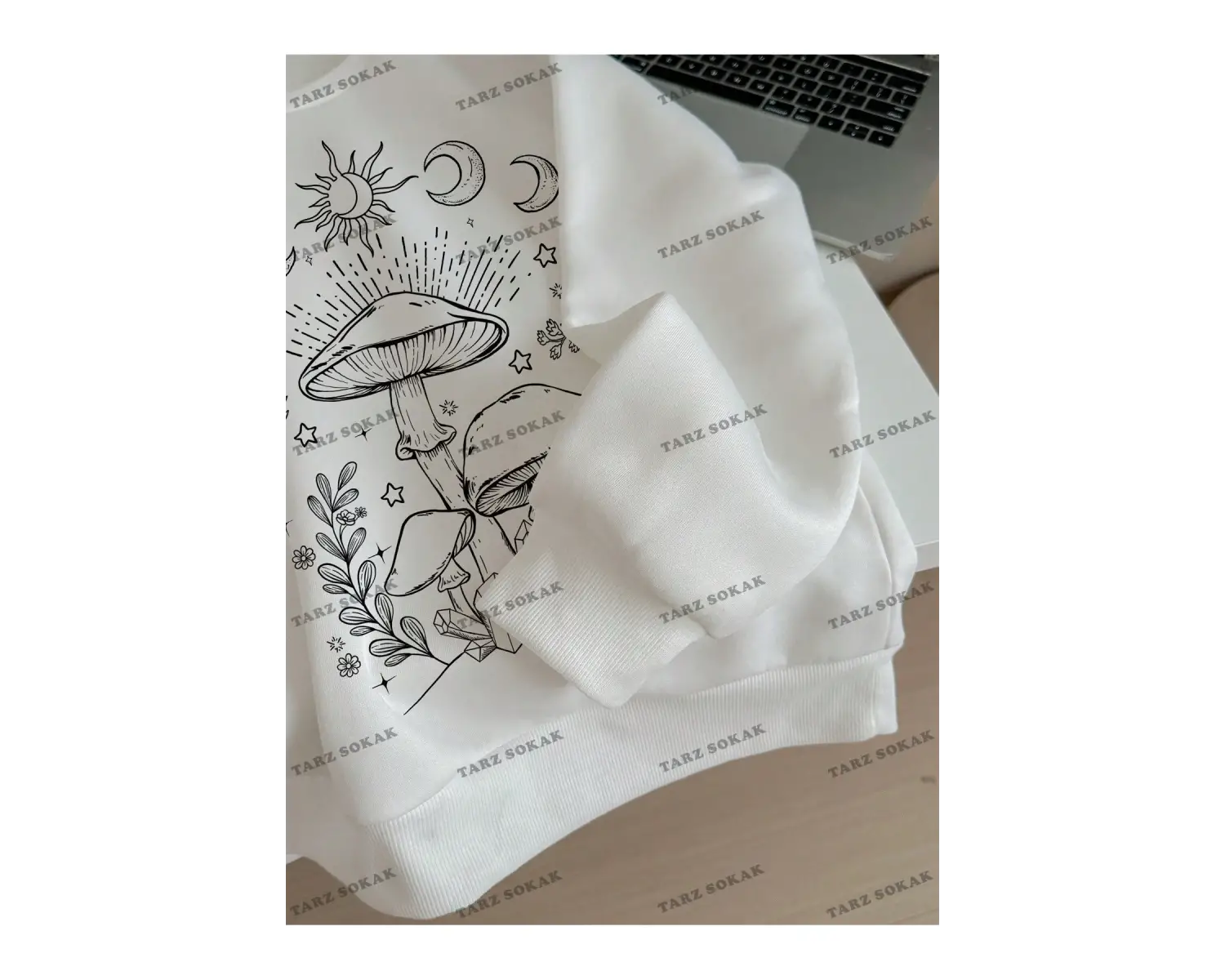 Y2K YENİ SEZON SSWEAT HARAJUKA KUROMİ RETRO KOD 16 Beyaz