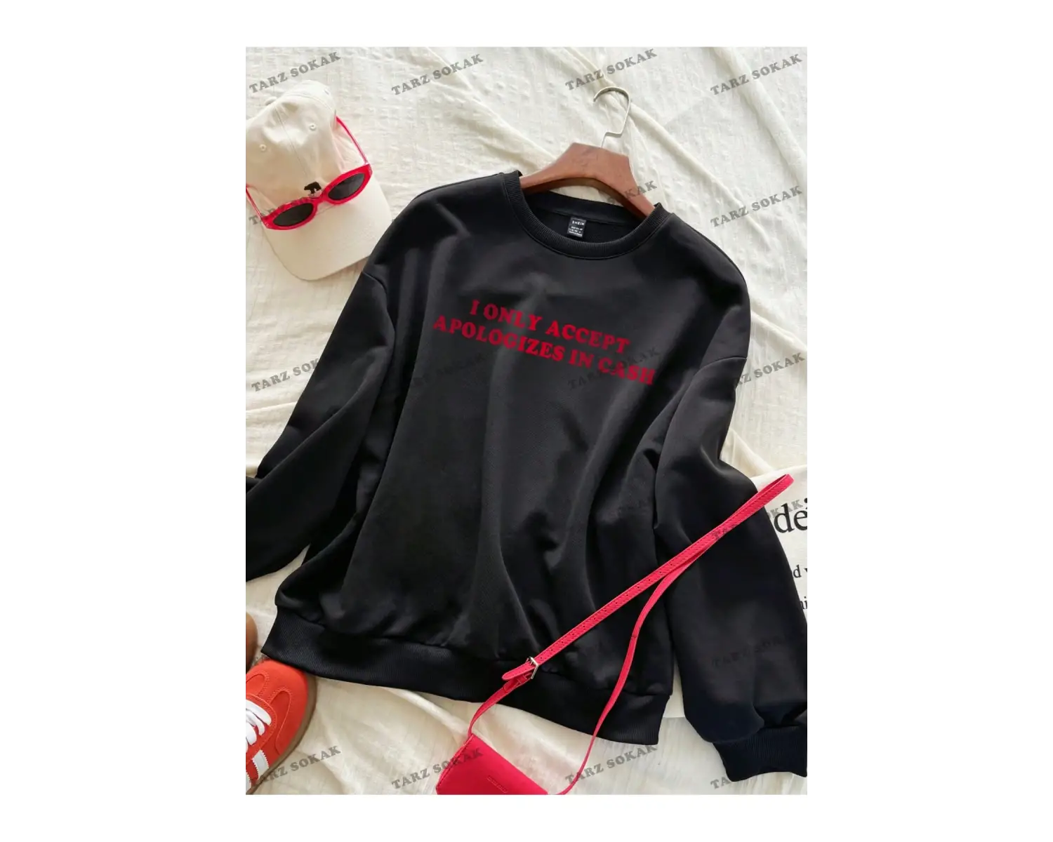 Y2K YENİ SEZON SSWEAT HARAJUKA KUROMİ RETRO KOD 16 Siyah