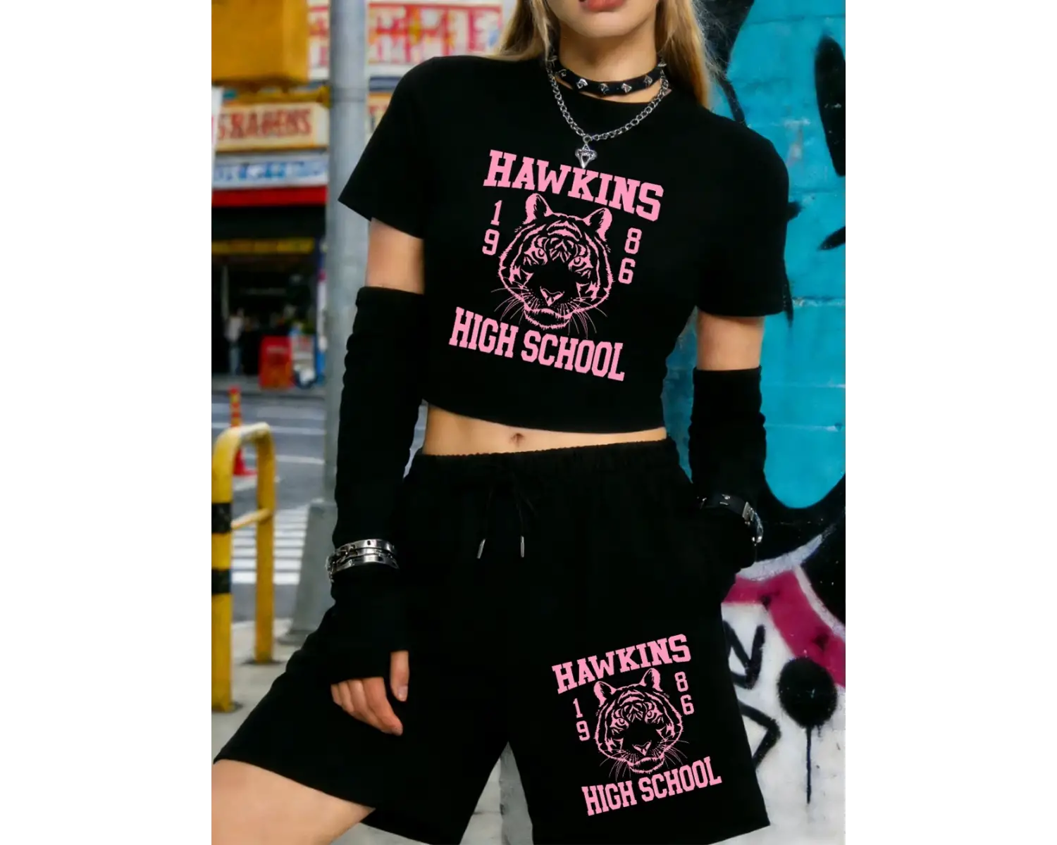 Yaz Hawkins Lisesi 1986 Baskılı Babby Tees Şort Kadın İki Parçalı Set Beş Nokta Pantolon Yumuş