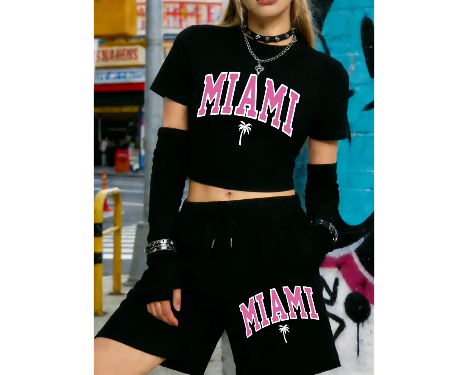 Yaz Miami Beach Mektup Baskılı Babby TeeT-Shirt Şort Kadın İki Parçalı Set Diz Boyu Pantolon Yüks