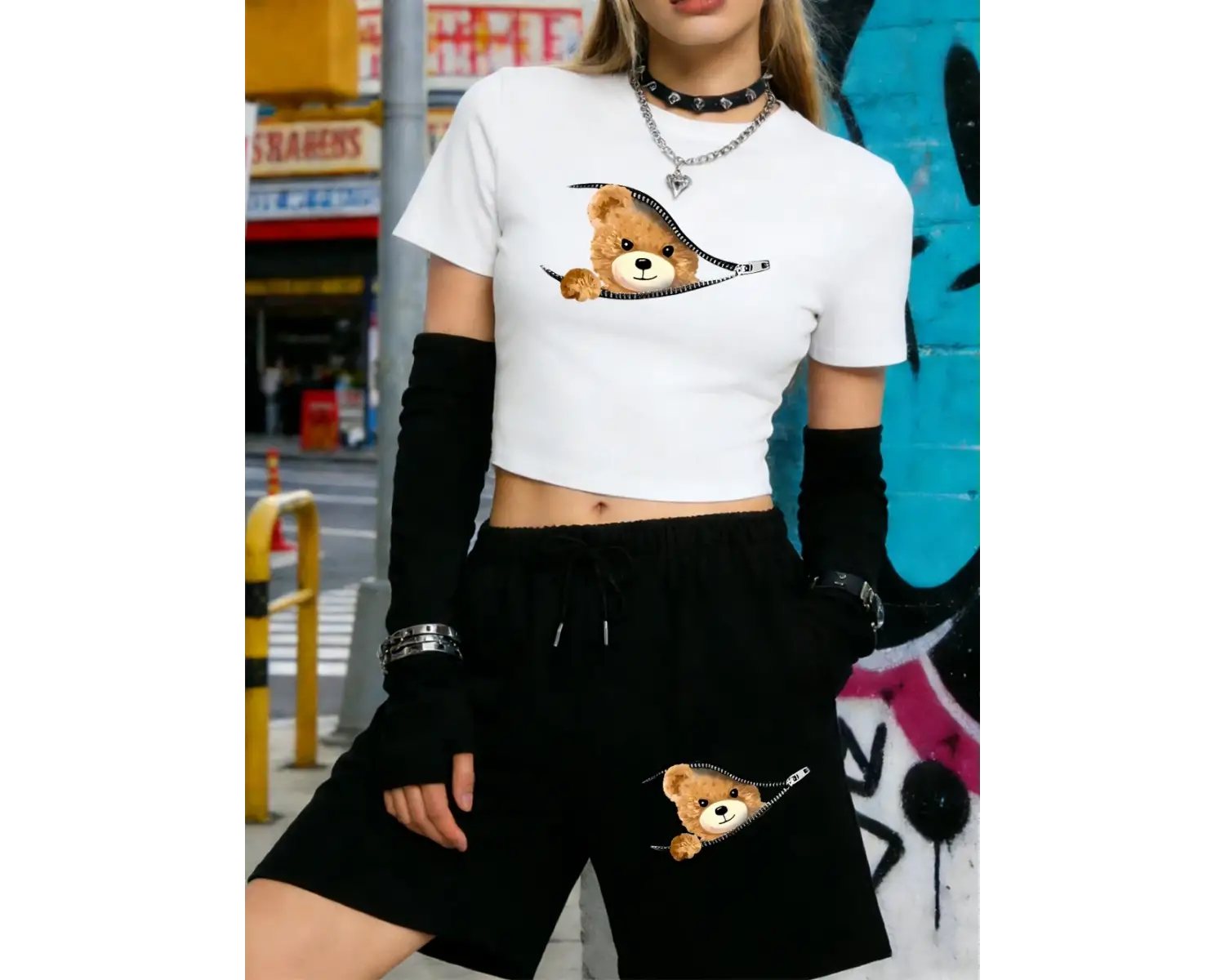 Yazlık Fermuarlı Ayı Desenli Baskılı Babby Teelar Şortlar Kadın İki Parçalı Set Beş Noktalı Pa