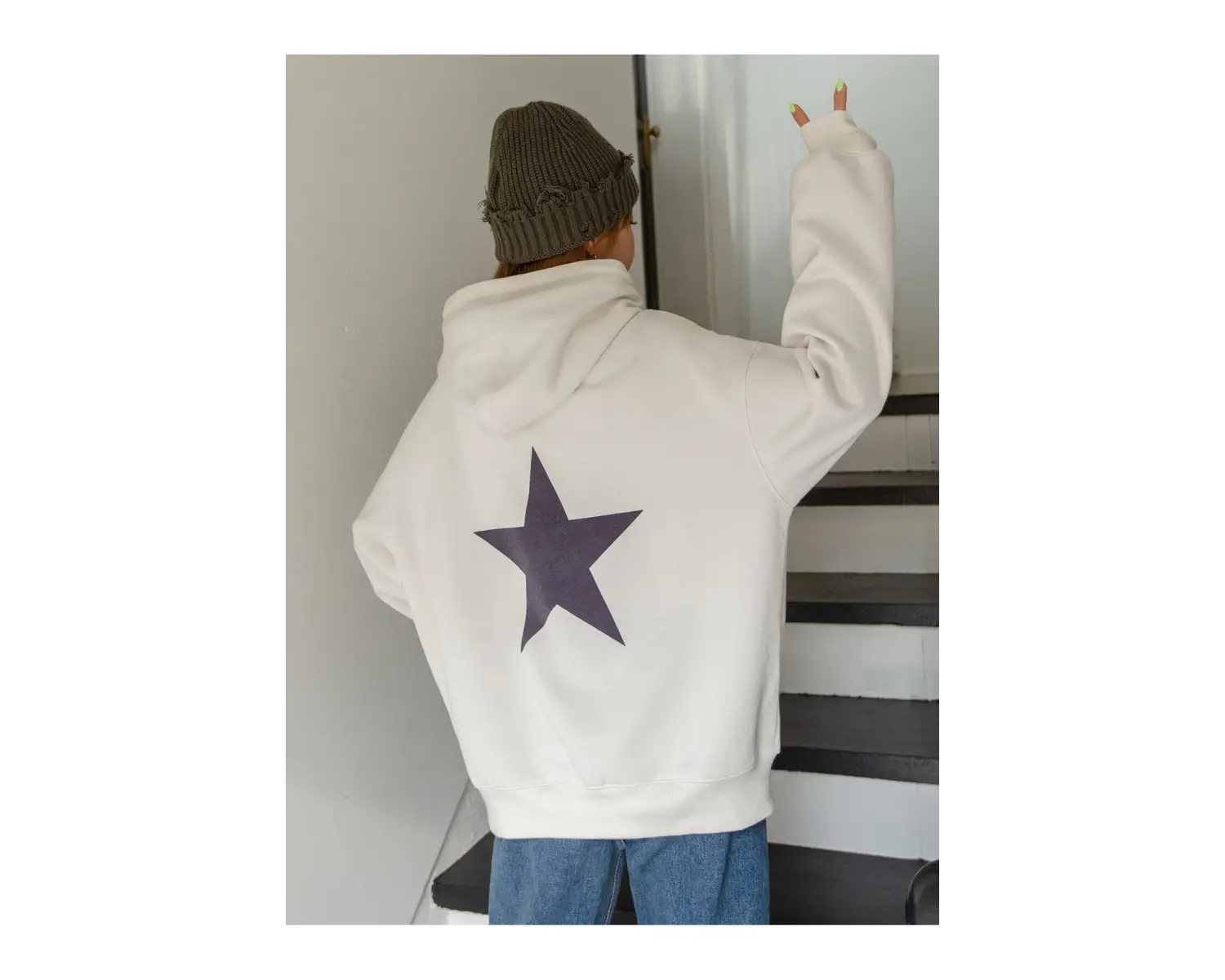 Yıldız Baskılı Damla Omuzlu Kapüşonlu Üst Bej