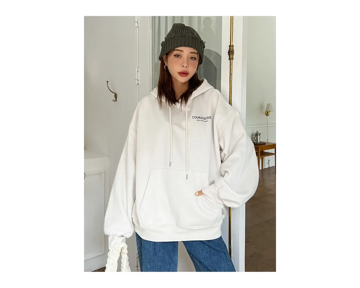 Yıldız Baskılı Damla Omuzlu Kapüşonlu Üst Bej